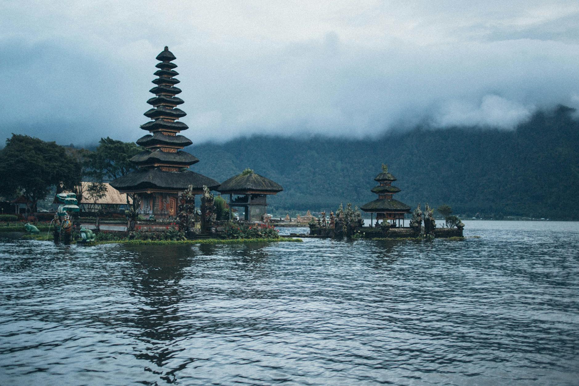 Bali travel guide — WanderSteals budget travel