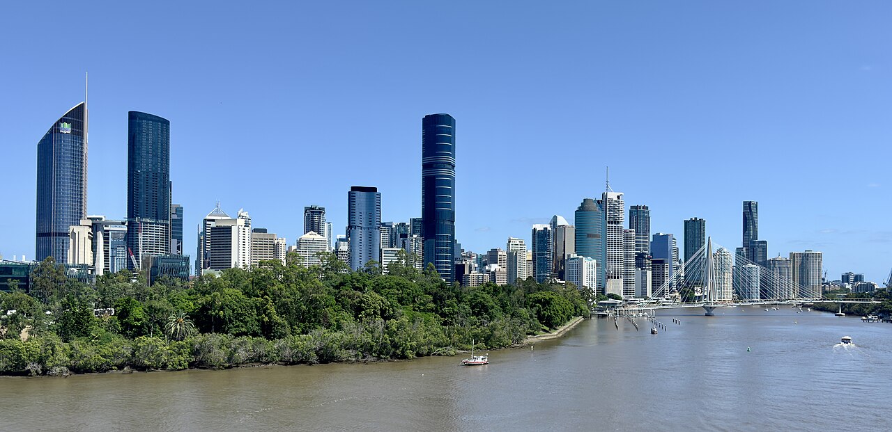 Brisbane CBD skyline - cheap flights to Bangkok 2026