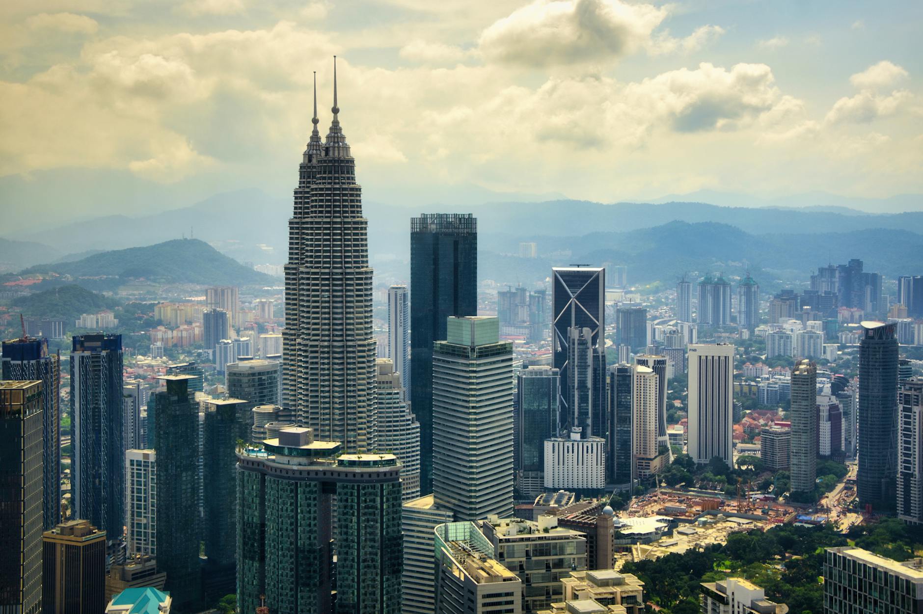 Kuala Lumpur travel guide — WanderSteals budget travel