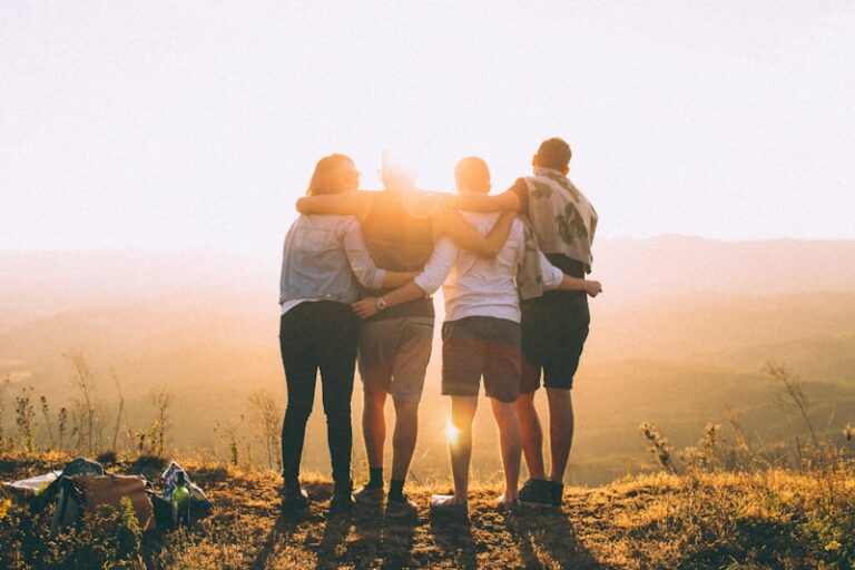 25 money-saving travel hacks for budget-friendly trips