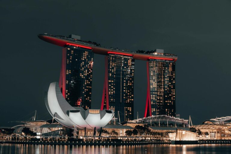 Singapore travel guide — WanderSteals budget travel