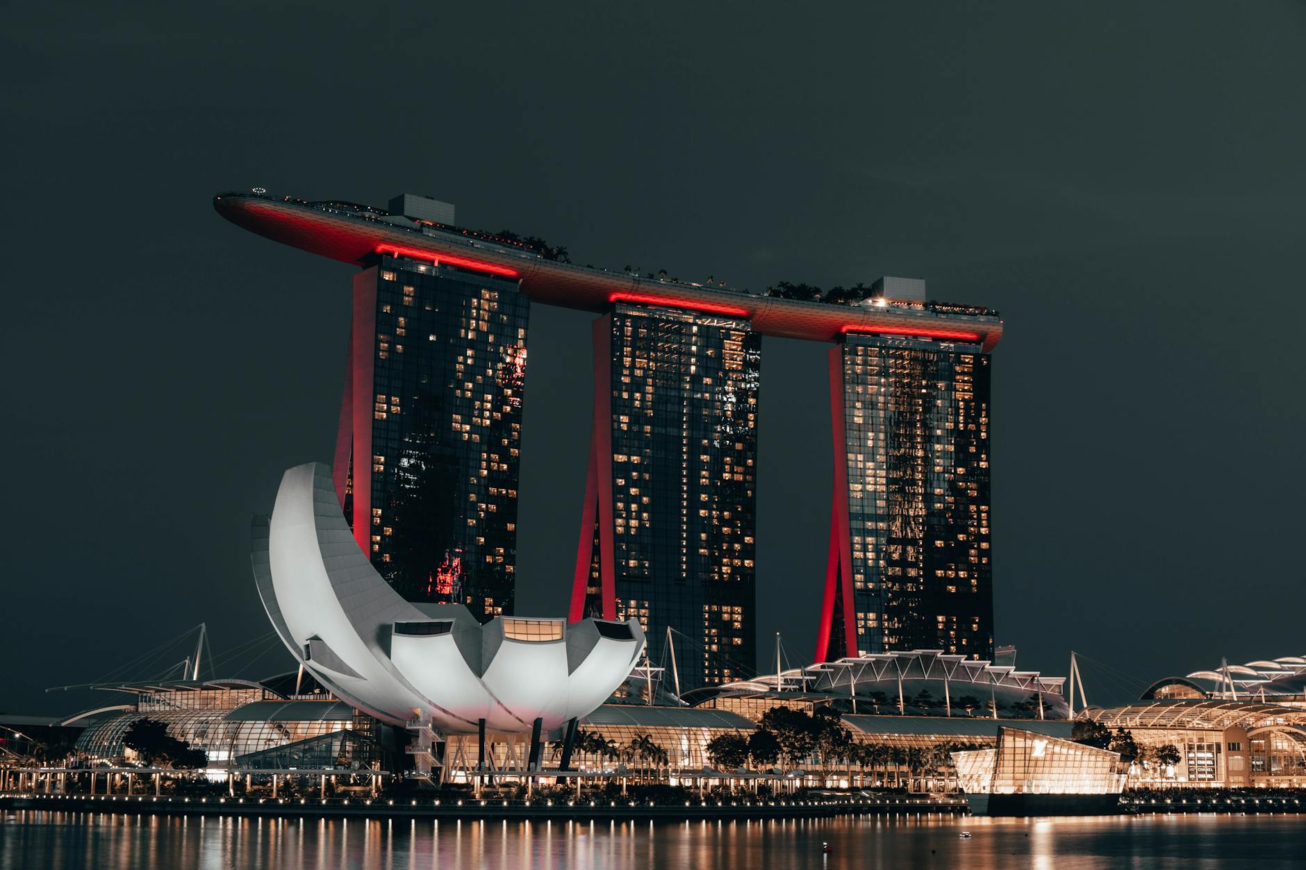 Singapore travel guide — WanderSteals budget travel