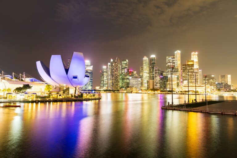 Singapore travel guide — WanderSteals budget travel