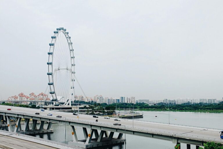 Singapore travel guide — WanderSteals budget travel