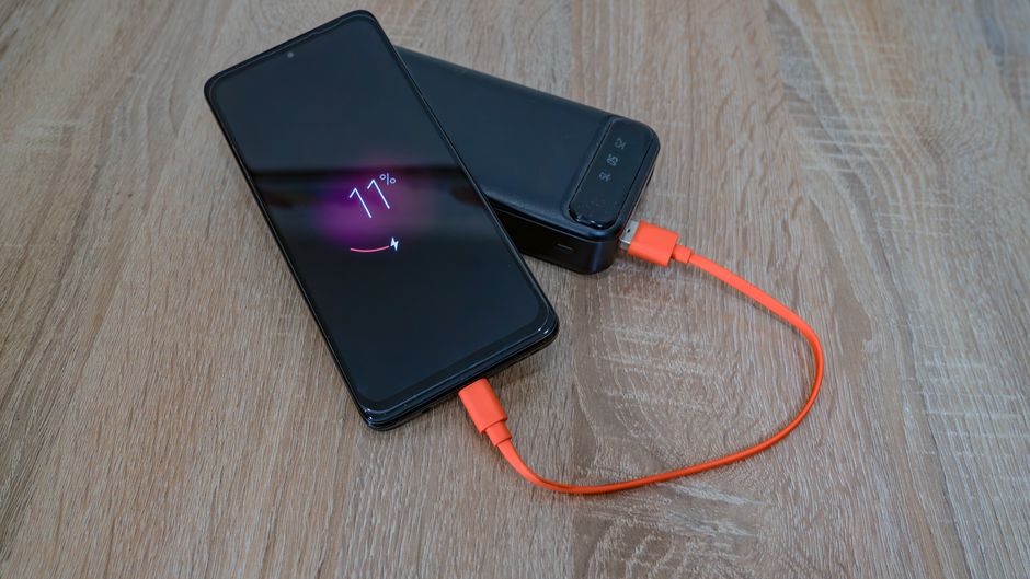 Best Budget Pick: INIU Portable Charger 10000mAh