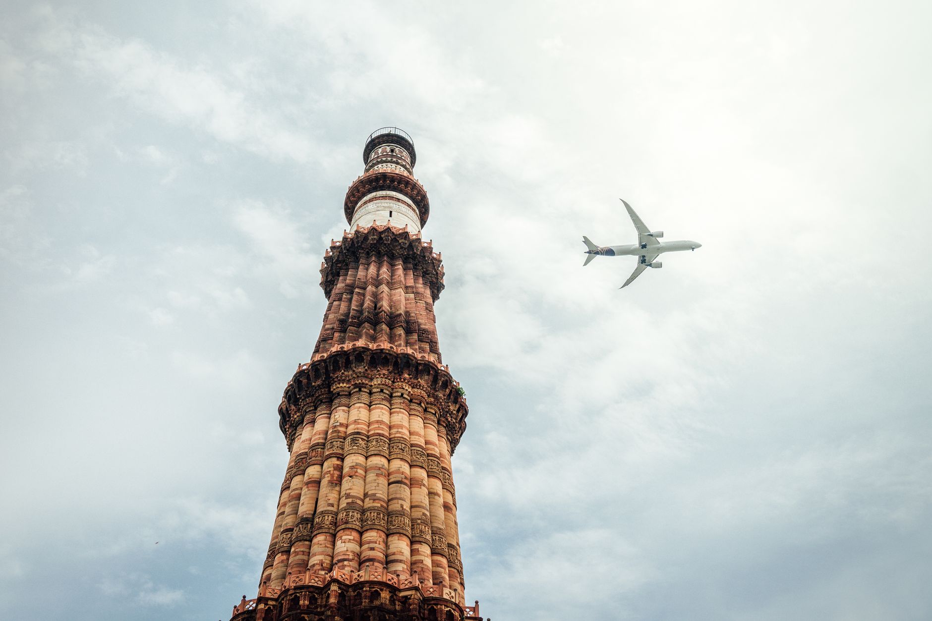 Melbourne to Delhi Flight Price Comparison (June 2 — Delhi travel guide