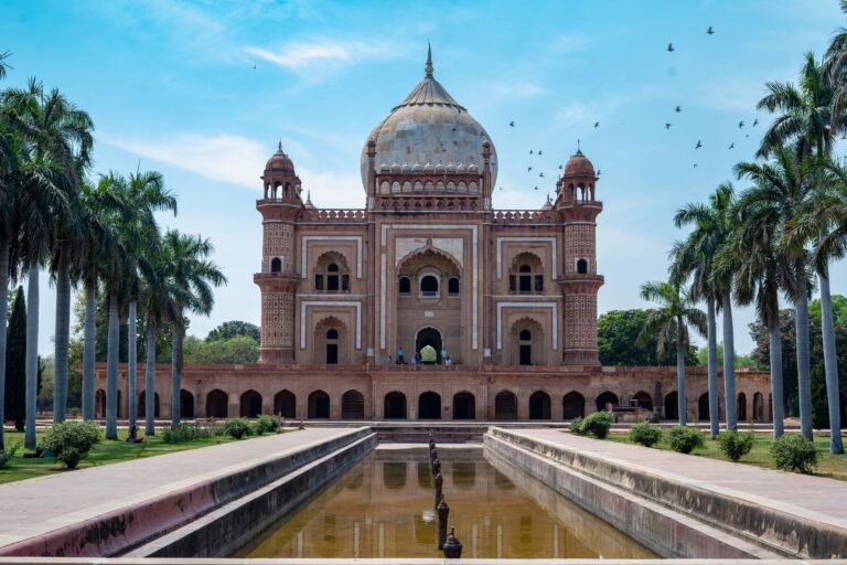 Delhi travel guide — WanderSteals budget travel
