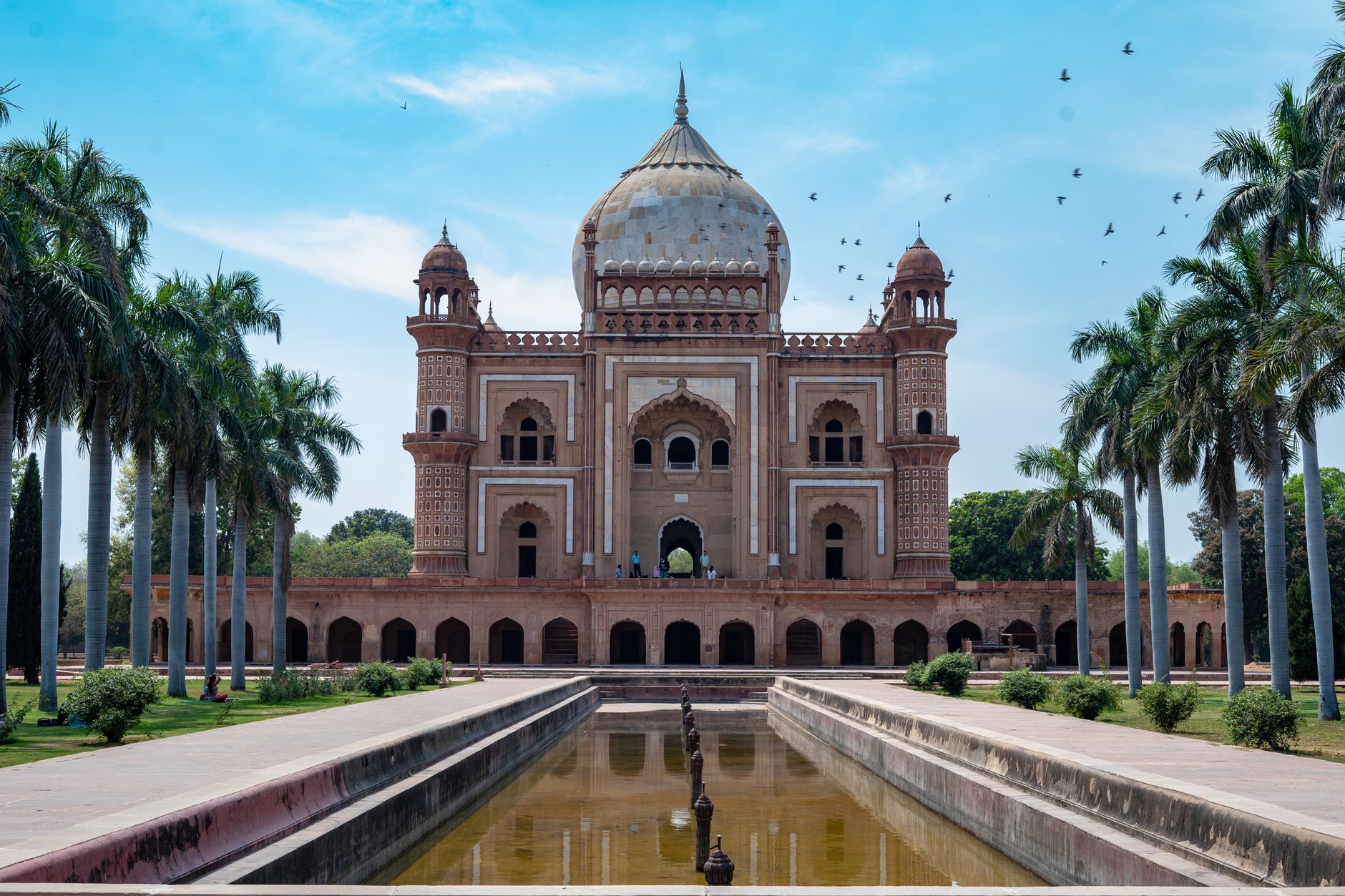 Cheap Flights Melbourne to Delhi 2026: From AUD $747