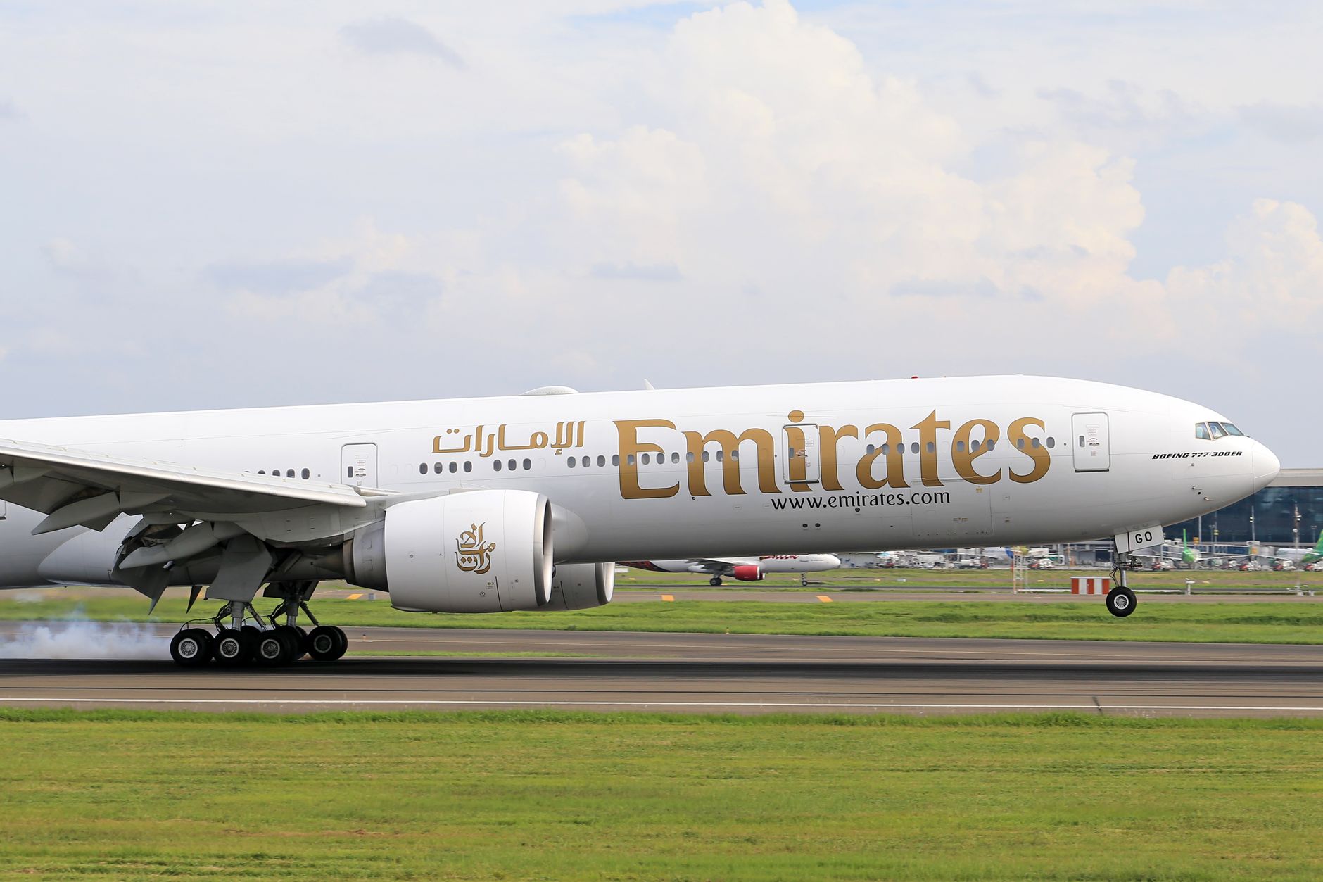 Price Comparison: Cheap Flights Chicago to Dubai 2 — Dubai travel guide