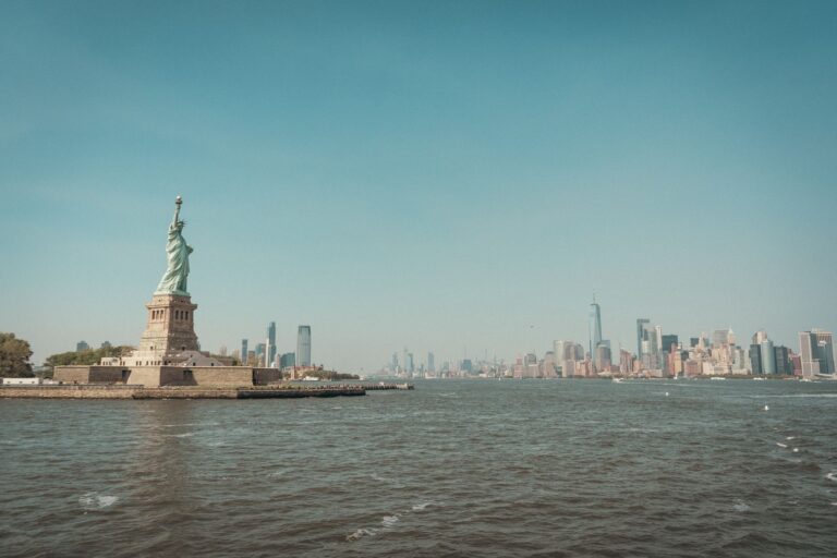 travel guide — WanderSteals budget travel