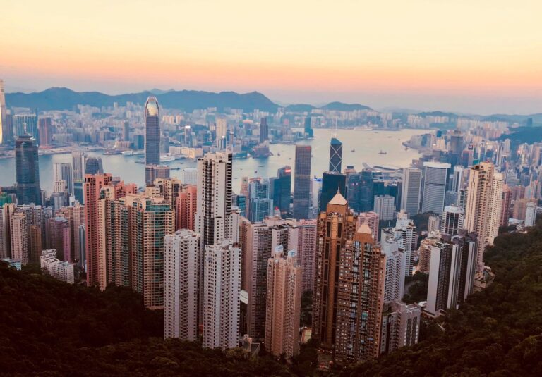 Hong Kong travel guide — WanderSteals budget travel