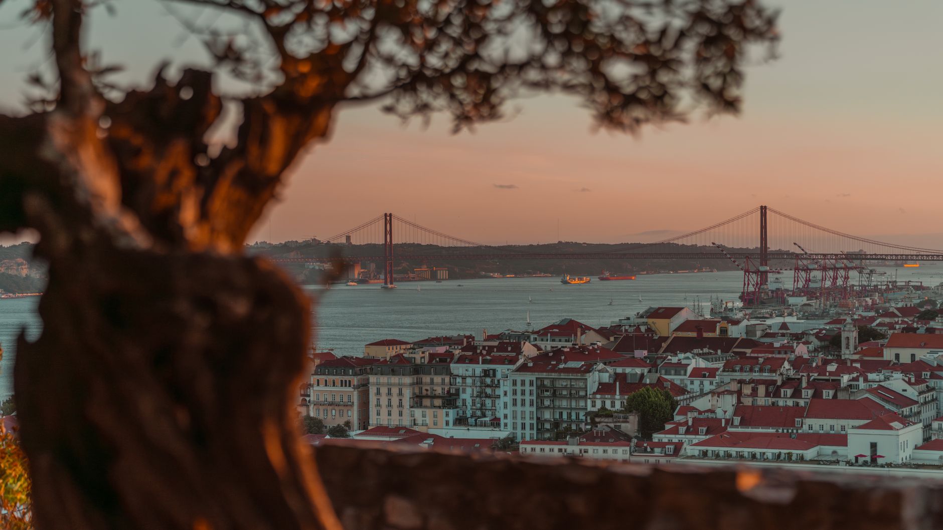 Lisbon travel guide — WanderSteals budget travel