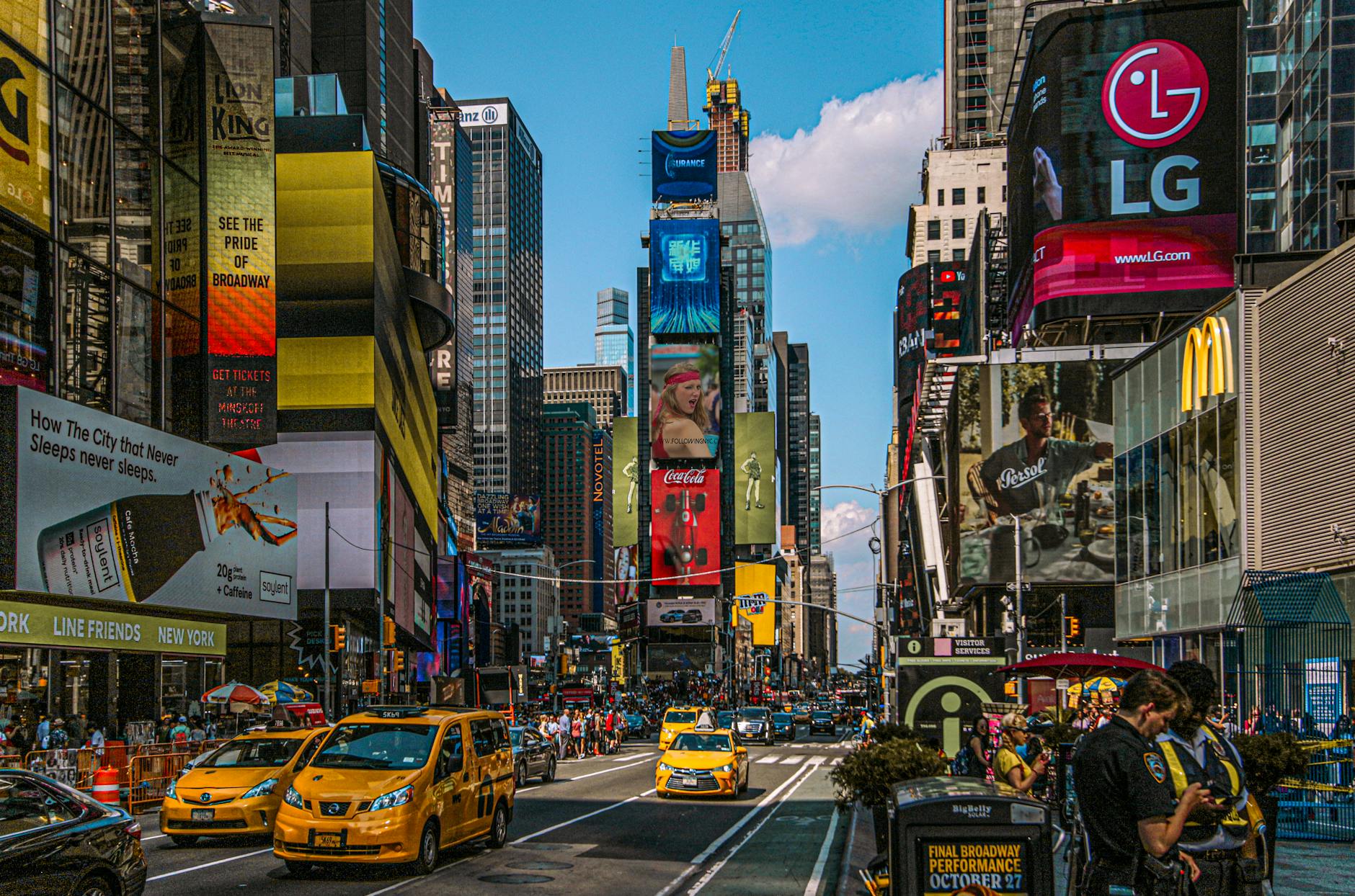 Hotels Along the Route — multi-city World Cup 2026 USA travel itinerary travel guide