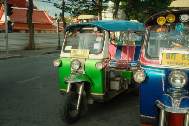 Bangkok travel guide — WanderSteals budget travel
