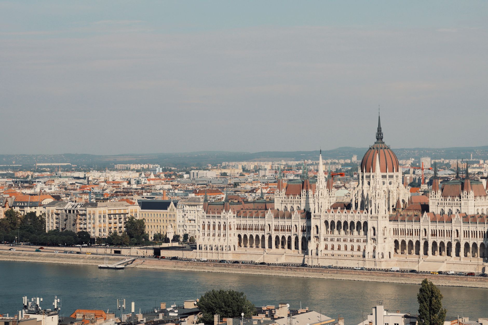 Cheap Flights London to Budapest 2026: £76 Deals Found