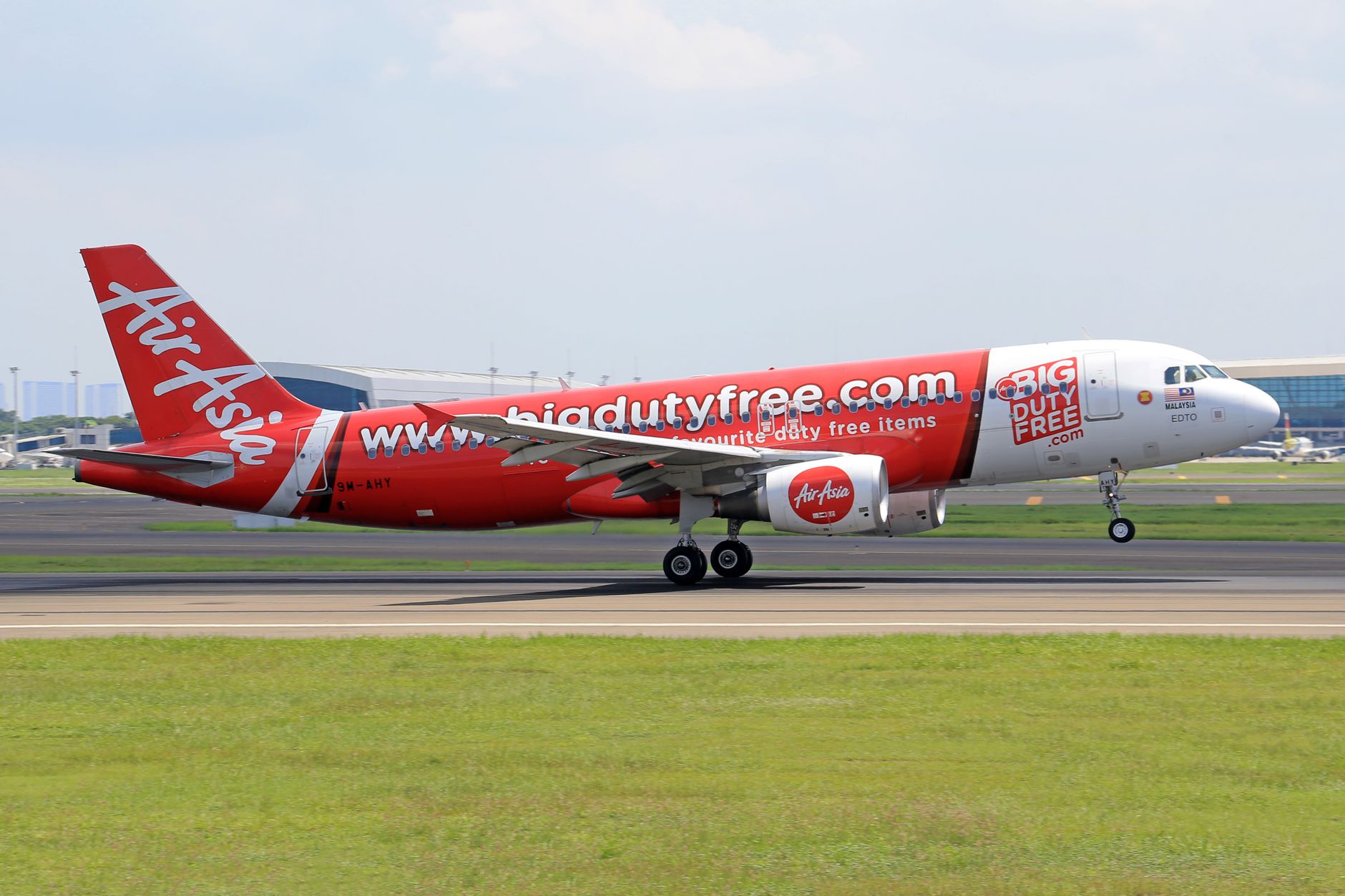 AirAsia: The Ultra-Budget Alternative — Chiang Mai travel guide