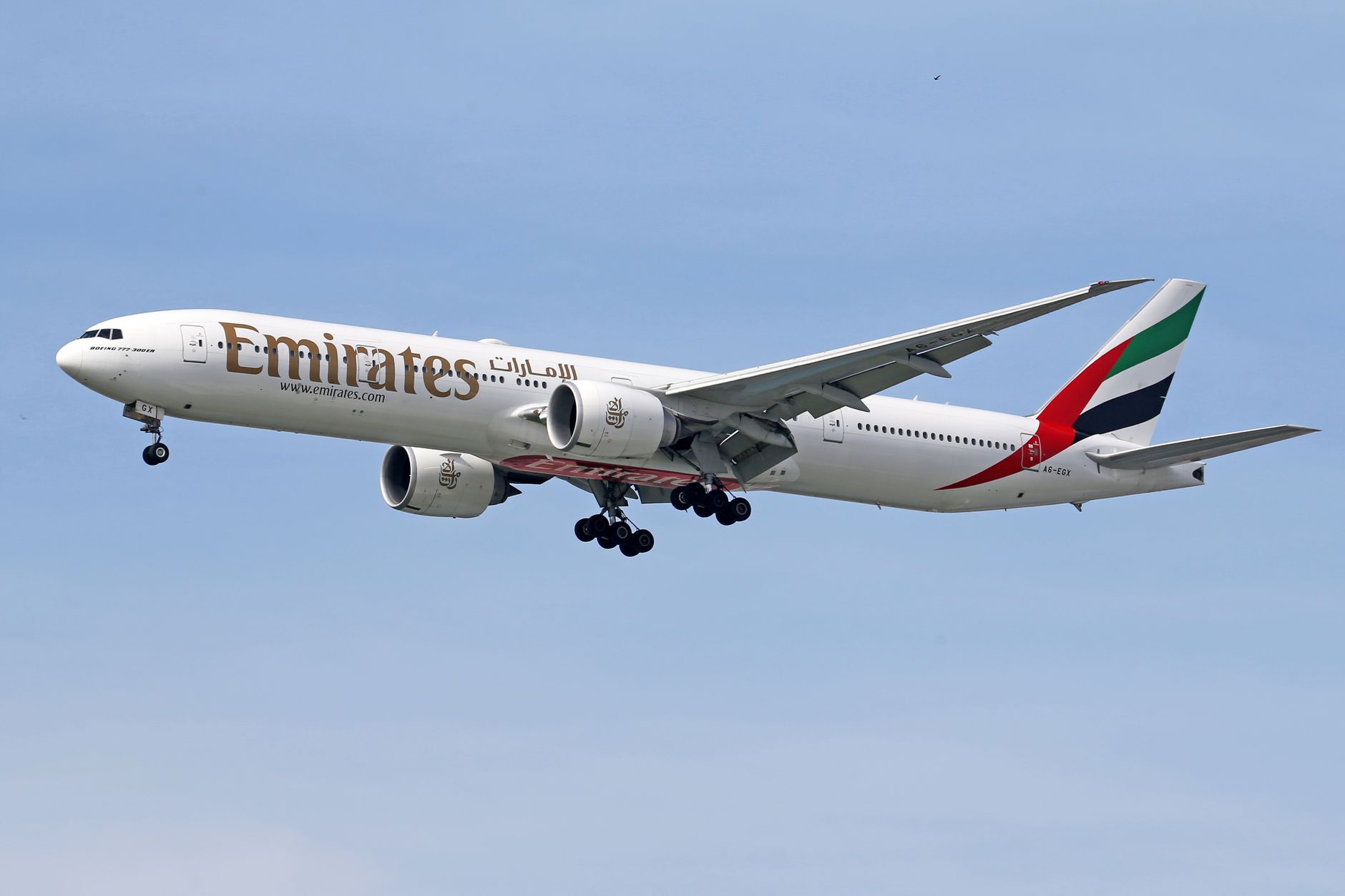 Price Comparison: Edinburgh to Dubai Flights (July — Dubai travel guide