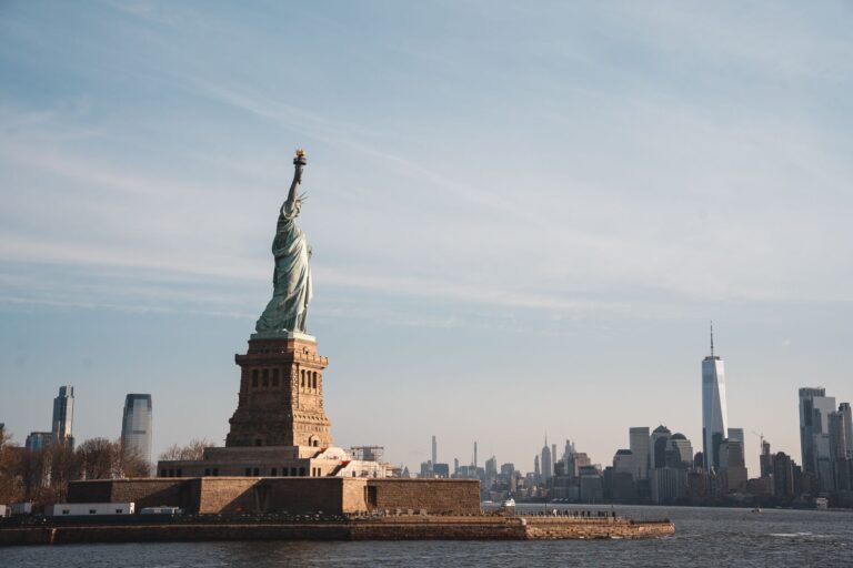 travel guide — WanderSteals budget travel