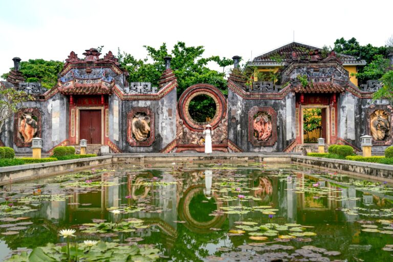 Vietnam travel guide — WanderSteals budget travel