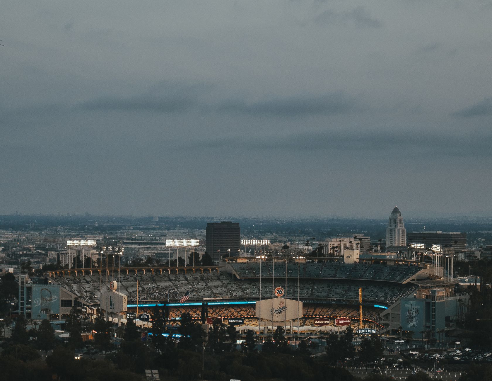 Best Bars & Viewing Venues in Los Angeles — World Cup 2026 Los Angeles fan zone guide travel guide